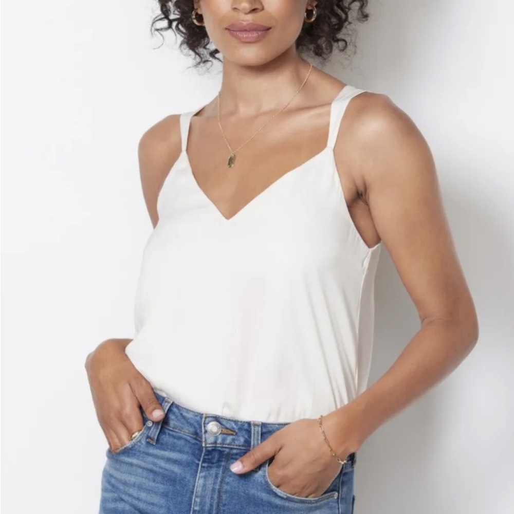 EverEve Kyle V-Neck Cami Ivory NWT $48